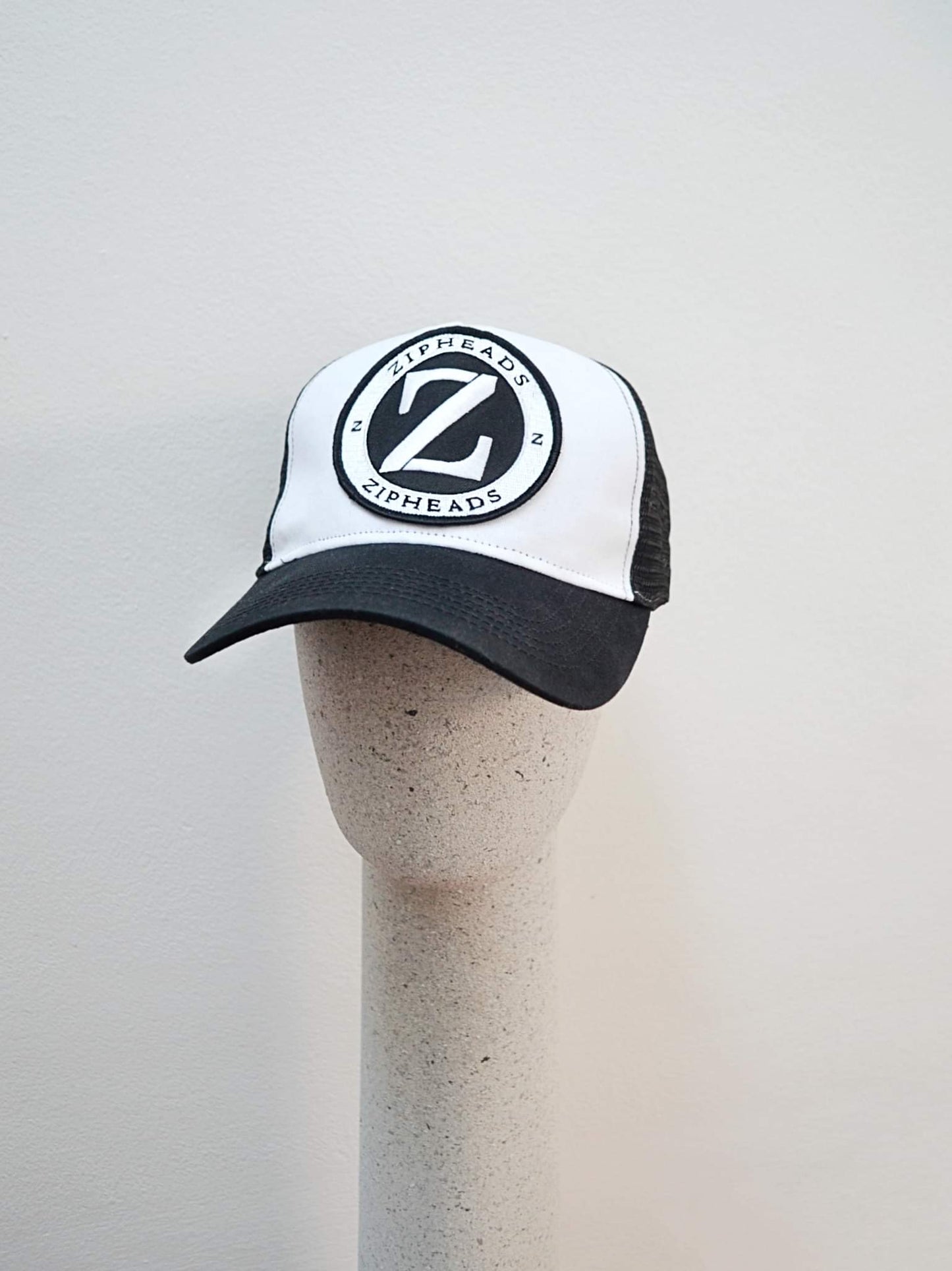 'Z' logo Trucker Cap