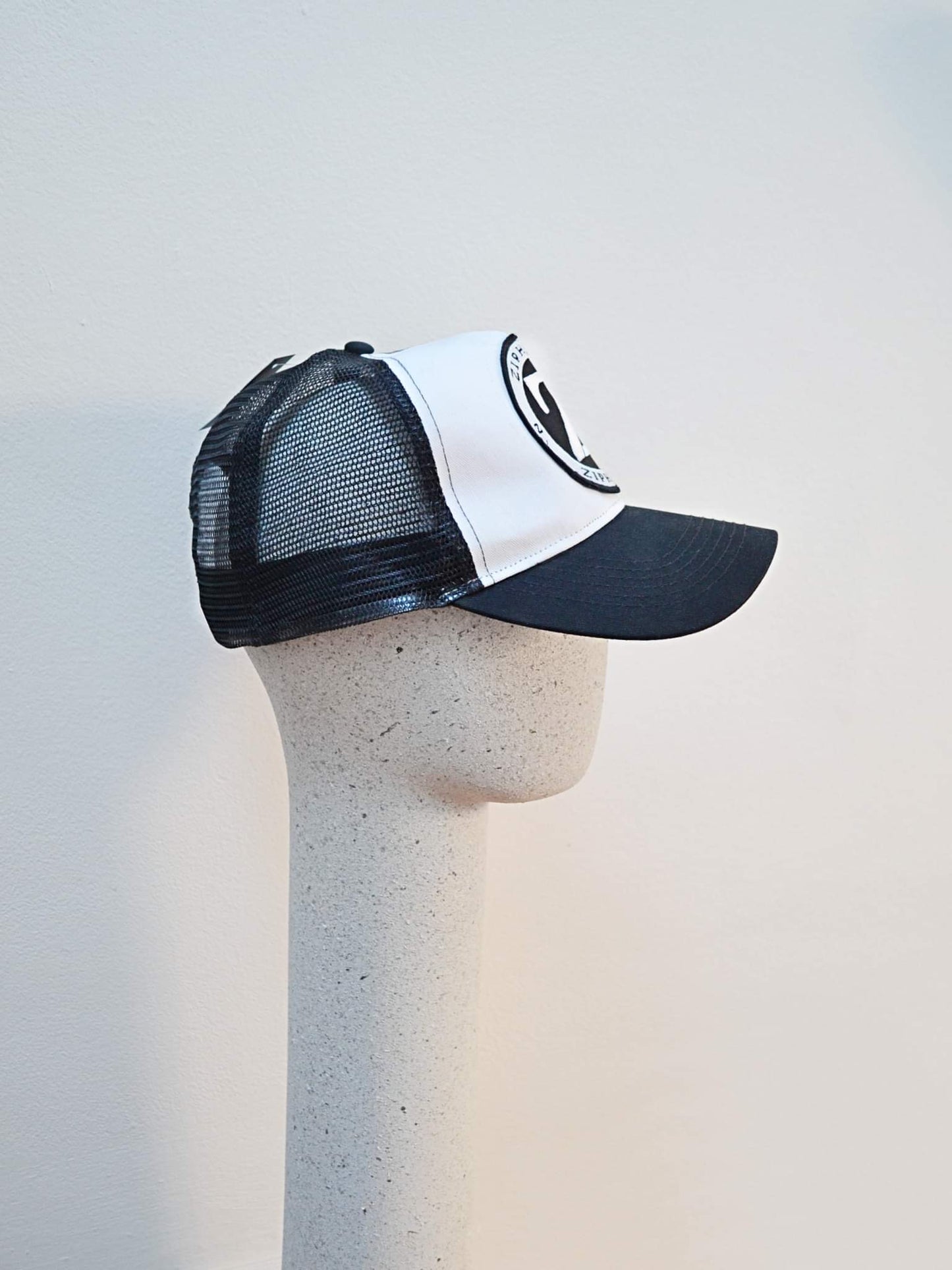 'Z' logo Trucker Cap